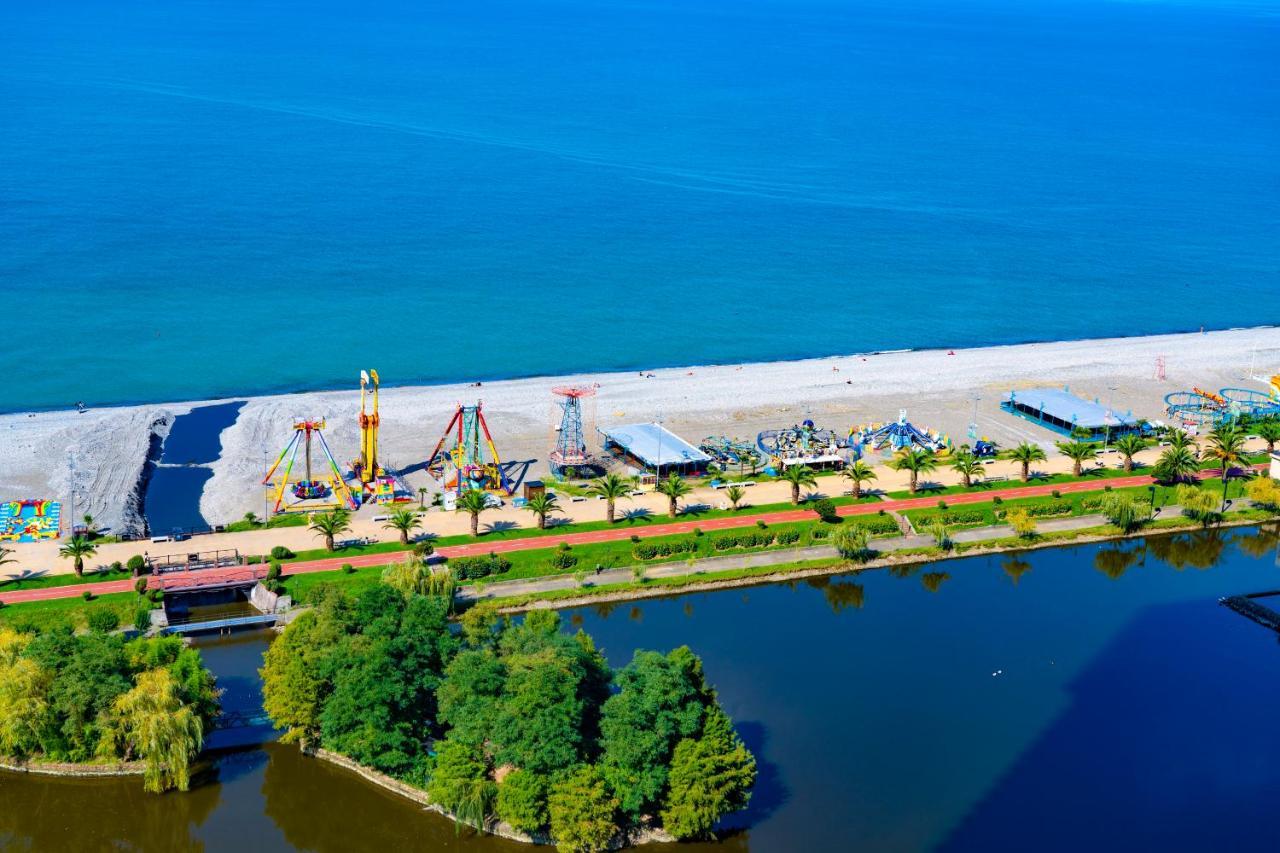 Luxury Sea View Orbi City Batoumi Extérieur photo